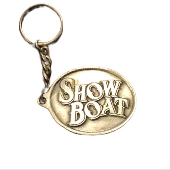 Show Boat The Musical Collectible 2-sided Pewter Keychain, NWOT, 1992 - Picture 1 of 3